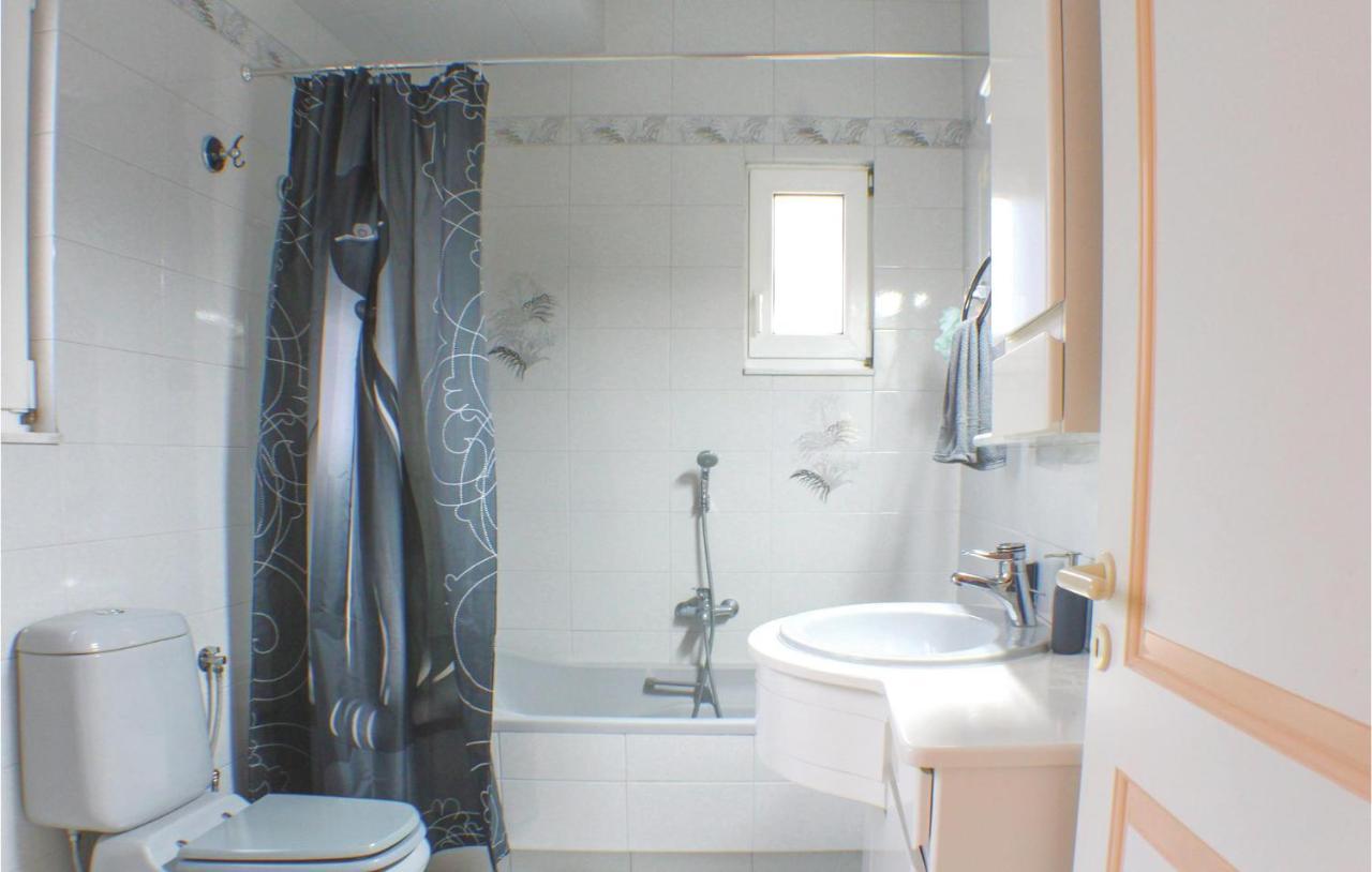 Amazing Home In Chalkida With Wifi Eksteriør billede